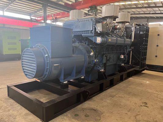 Set di generatore diesel in standby da 1500 kW con sistema di raffreddamento chiuso e attenuazione del suono