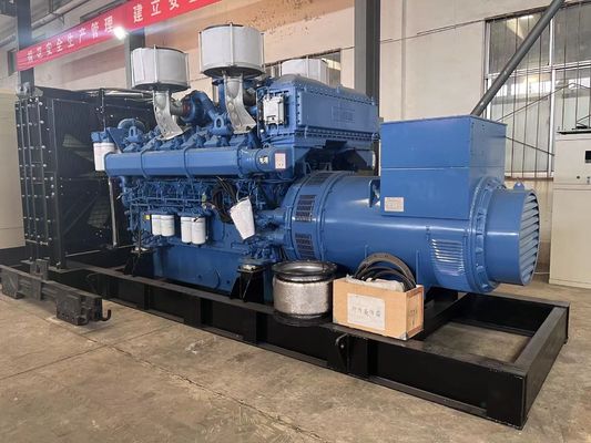 Set di generatore diesel in standby da 1500 kW con sistema di raffreddamento chiuso e attenuazione del suono