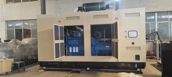 Iniezione di direzione 1000KVA Guangxi Yuchai Silent Speaker Generatore diesel impostato per frequenza 50/60HZ